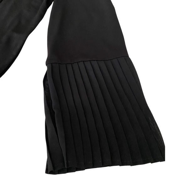 Chico’s Black Blouse Size US 4 Pleated Flutter Sleeves Front Tie - Picture 6 of 10